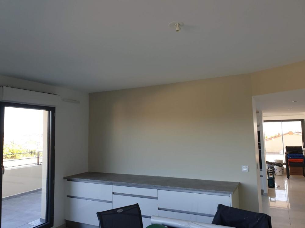 Rénovation de peinture Frégus baie vitree