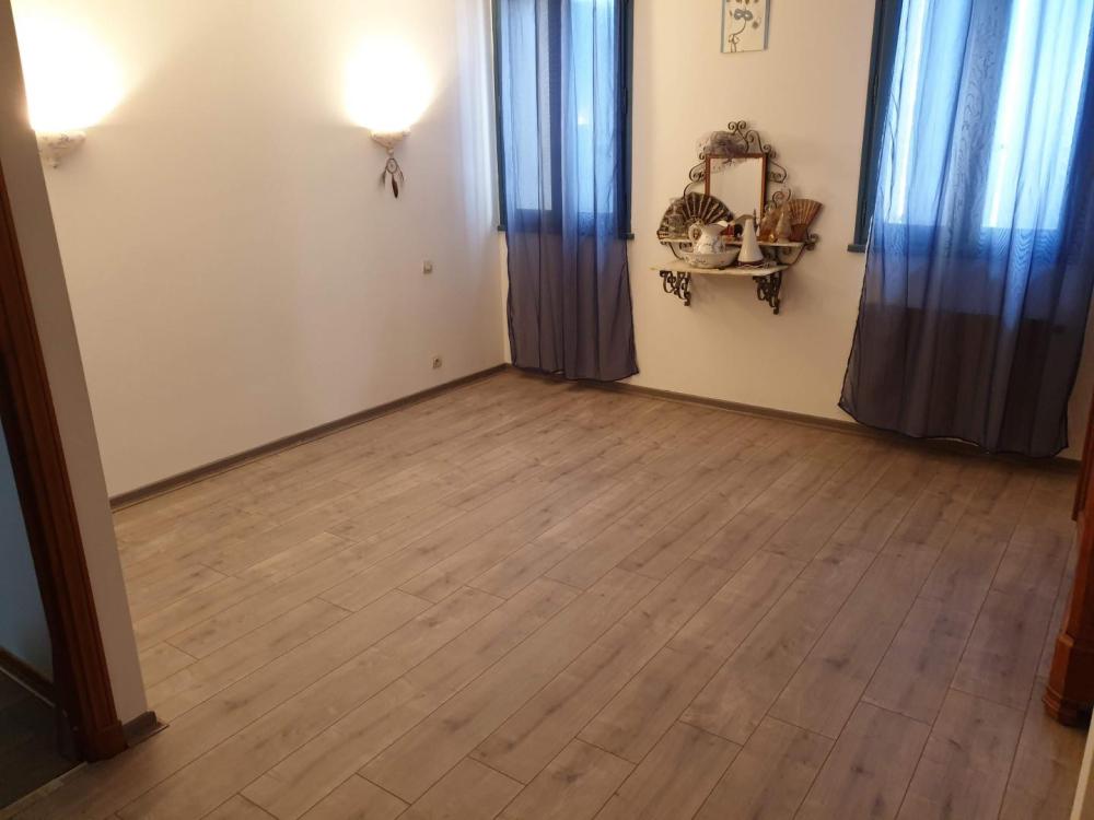 ETS Barile Pose de parquet chambre
