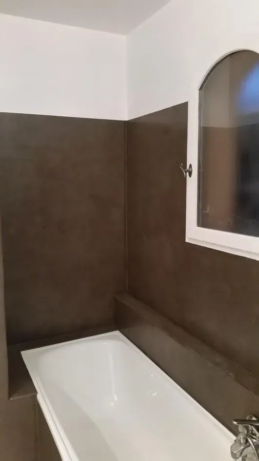 Peinture décorative près de Les Arcs