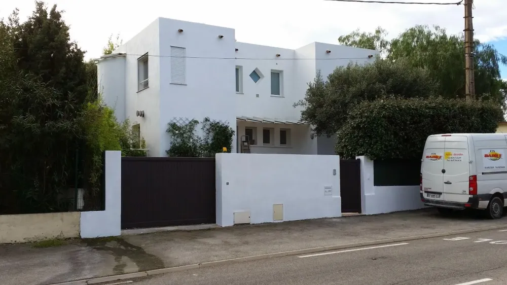 Peinture extérieure près de Les Arcs