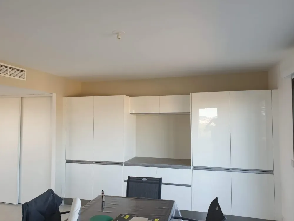 Peinture intérieure près de Les Arcs